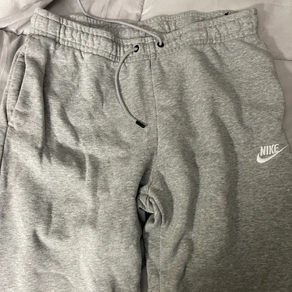 Nike Medium Gray Sweatpants